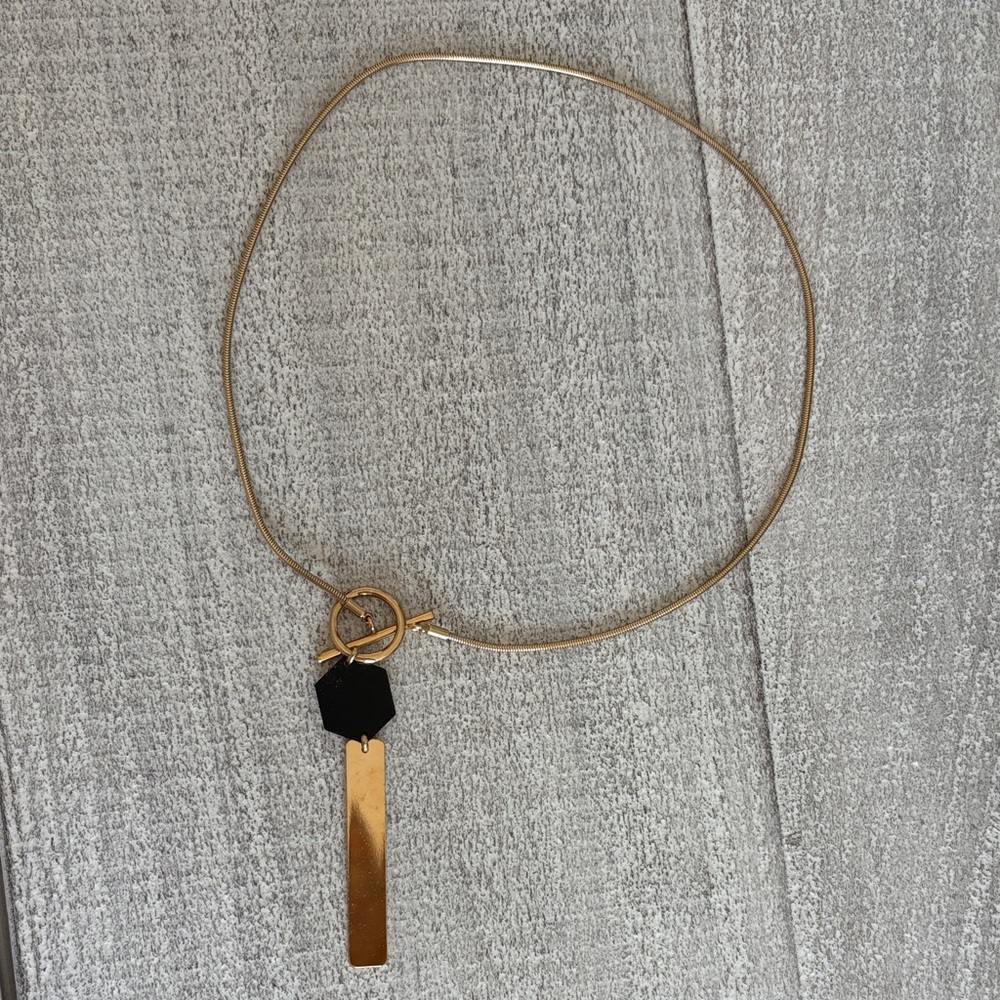 Isabel Marant Elegant Gold and Black Pendant Necklace